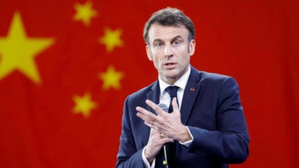 Macron praised in China for 'brilliant' Taiwan comments